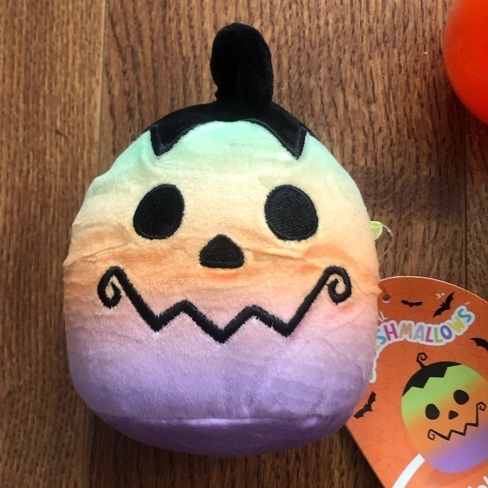 Squishmallows 5” Halloween Mystery Johan the pumpkin
